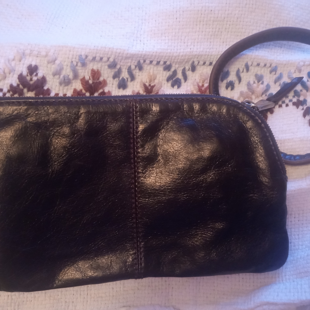 HOBO Sable Wristlet (black)